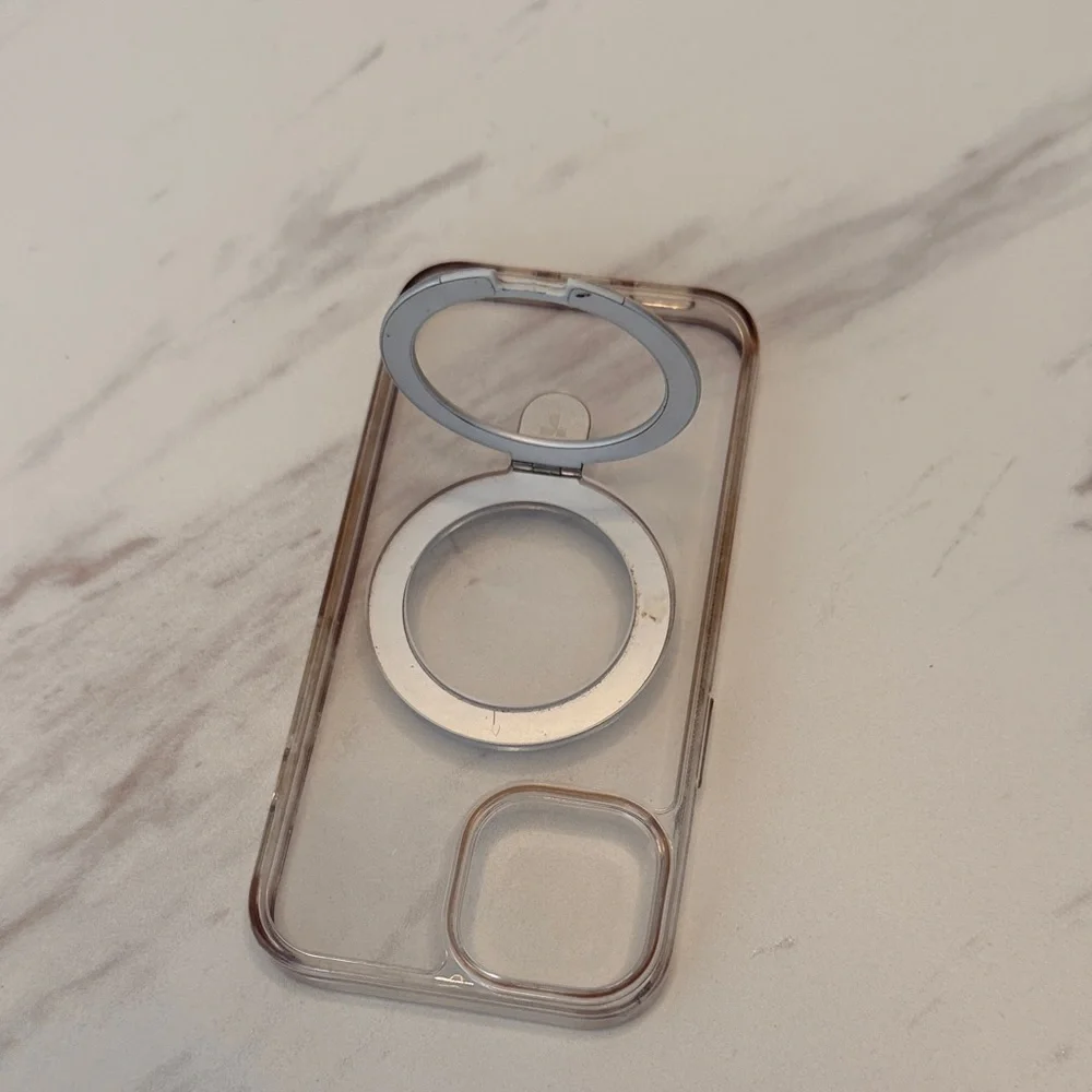 Transparent MagSafe-Compatible Clear Phone Case - Clear